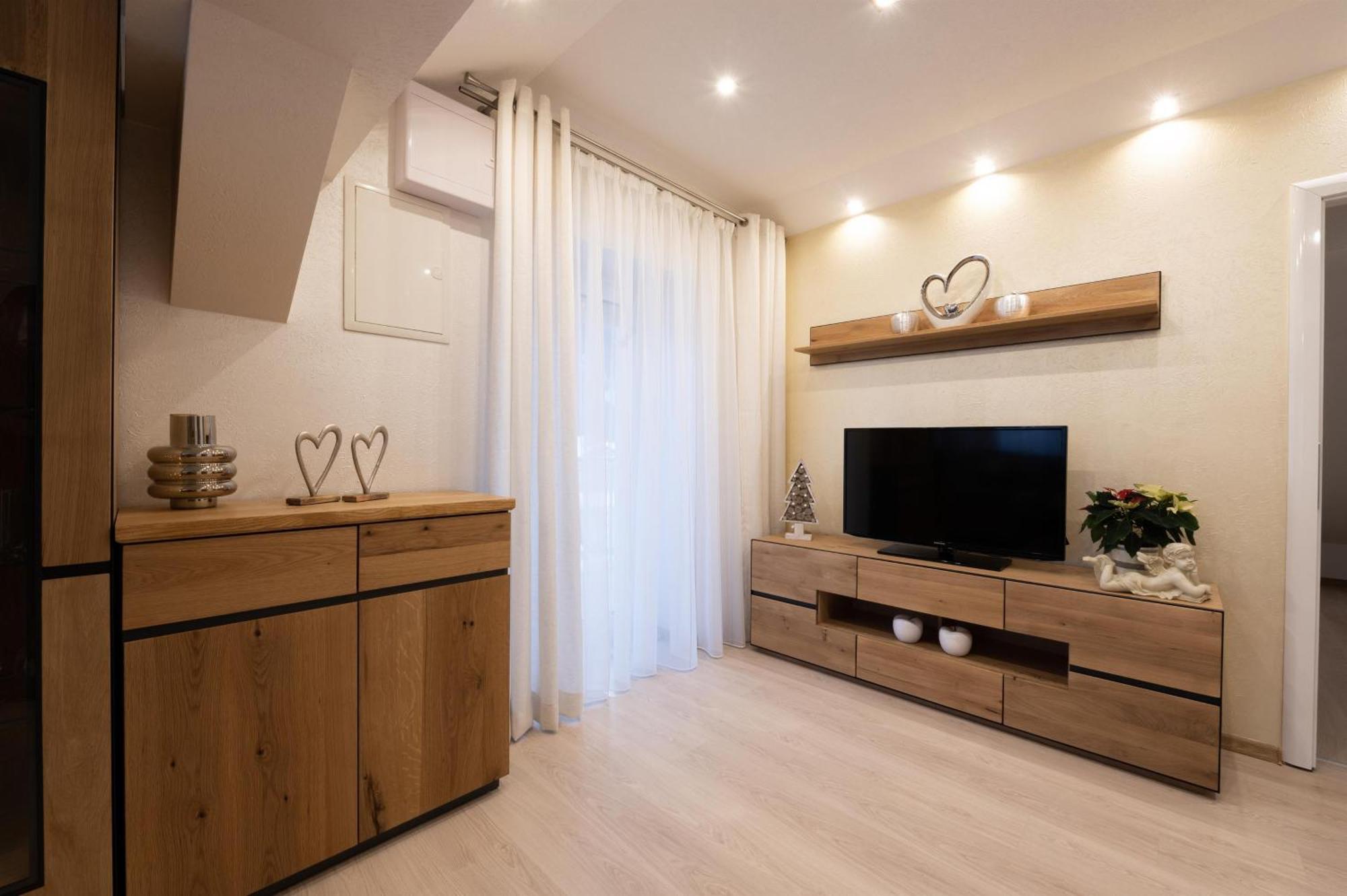 Apartment Schoenblick Weissenbach am Lech